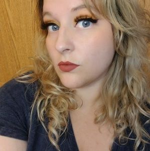 Meet your Posher, Meghan